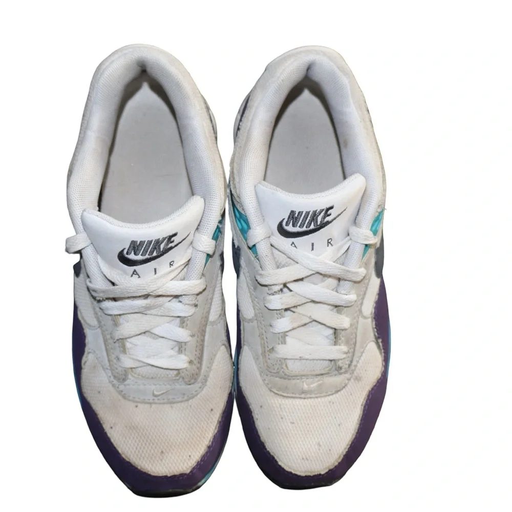 Nike Women's Purple‎ and Blue air maxes size 6